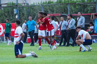 هدف الصدارة واحتفال رافينيا.. لقطات من قمة الأهلي والزمالك 2007 (فيديو وصور) 18 أكتوبر 2026 08:44 م